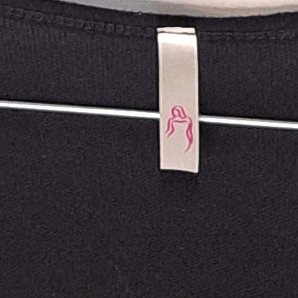 Danskin Black White XL Short Sleeve Blouse Short Sleeve Contemporary Pattern - Picture 3 of 7